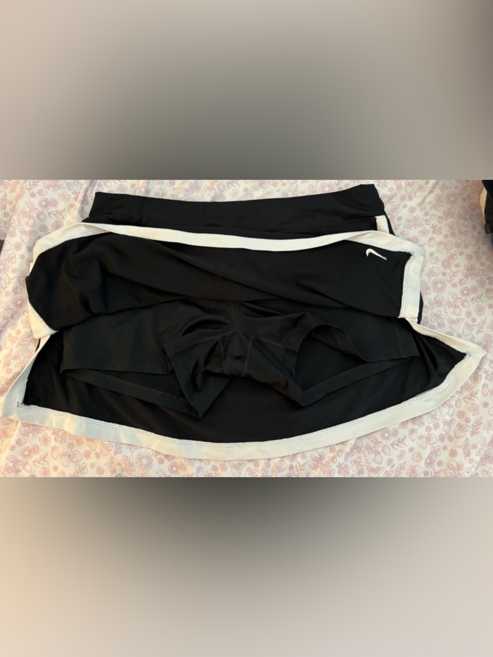 Nike Dri Fit XL Black White Athletic Tennis Golf Skort Built In Shorts - Picture 6 of 6